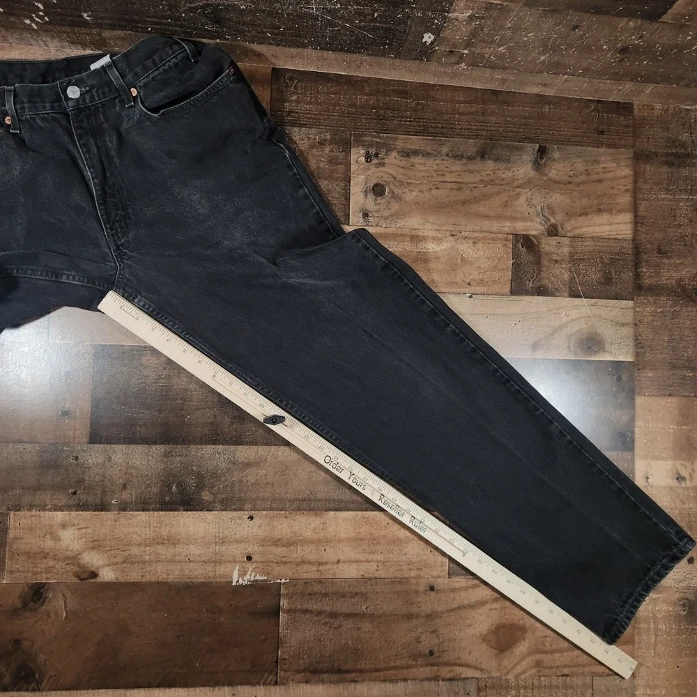 Levis size tag